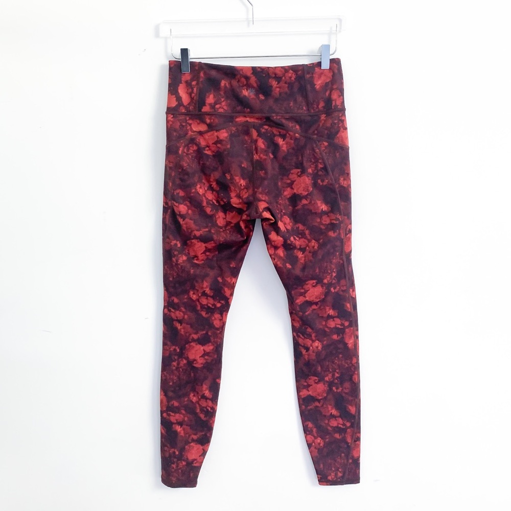 ⚡️FLASH SALE⚡️ Athleta Rainier Printed Tight Frozen Floral Red - Picture 3 of 16